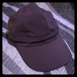 Lululemon reflective runners cap black